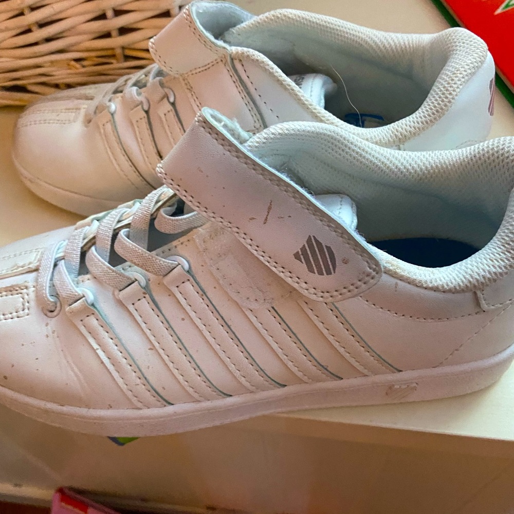 Kids shoes